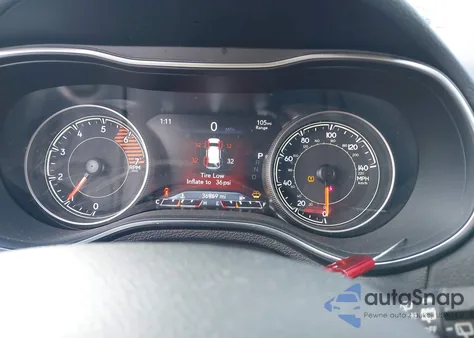 2020 Jeep Cherokee Trailhawk 4X4 z USA, uszkodzony, nr VIN 1C4PJMBN4LD642312